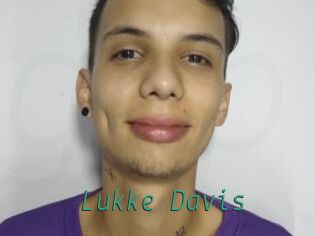 Lukke_Davis