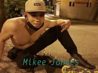 Mikee_Jonnes